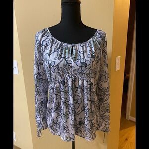 Vera Wang Princess empire style long flowy sleeve blouse-size XS, lightweight
